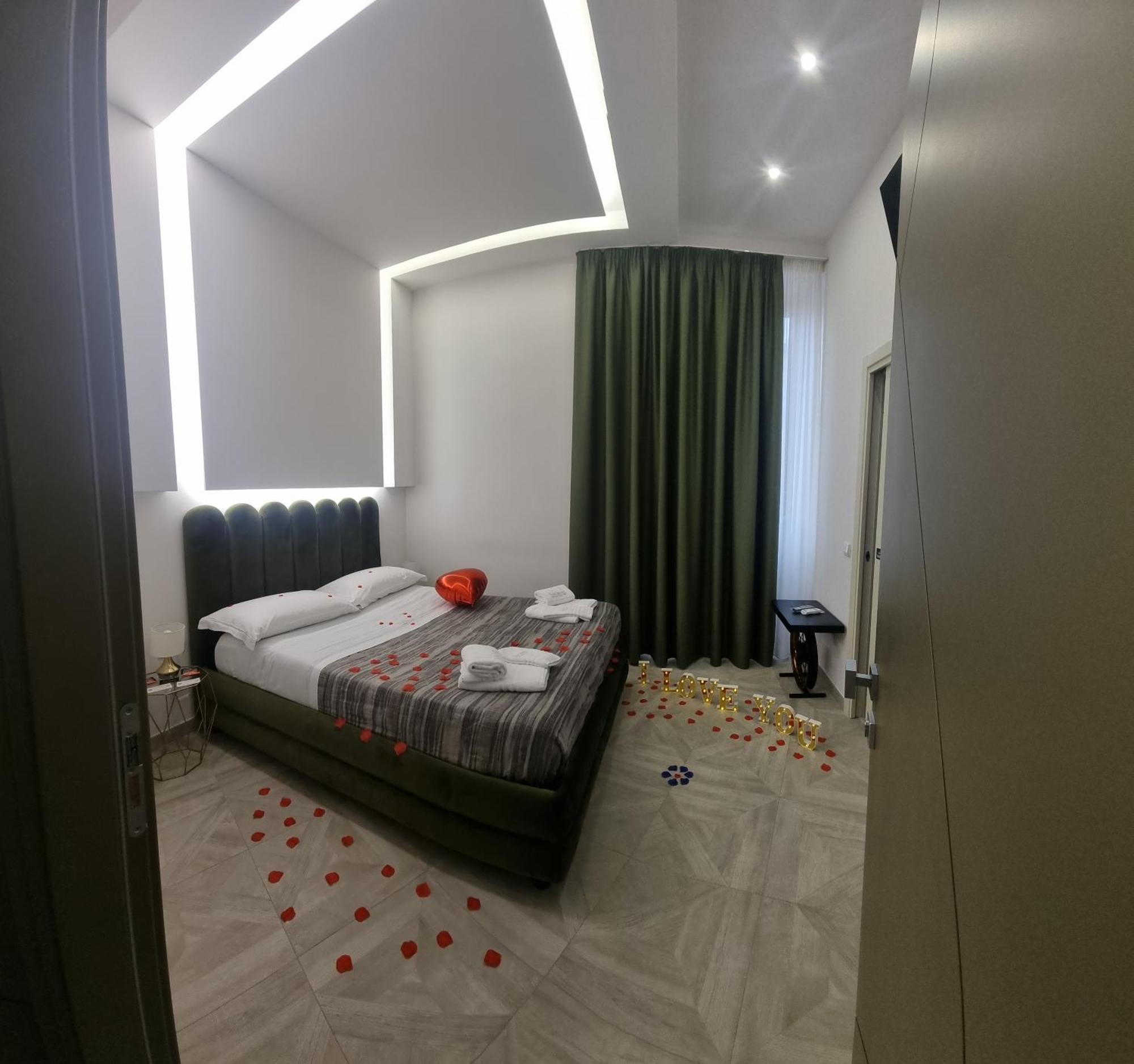 Twin Towers Naples Luxury住宿加早餐旅馆 外观 照片